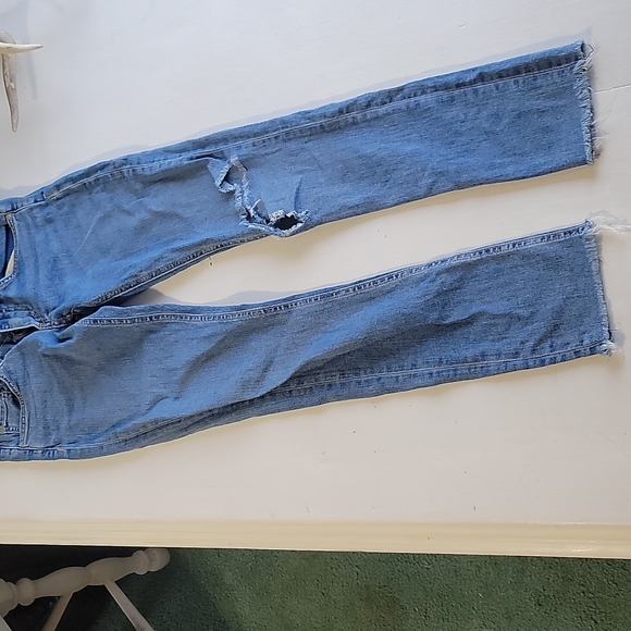 Like new size 25 distressed rag and bone skinny jeans - Picture 2 of 5